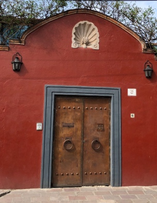 Norm's Thursday Doors, photo challenge, San Miguel de Allende, Mexico, photographs, that little voice
